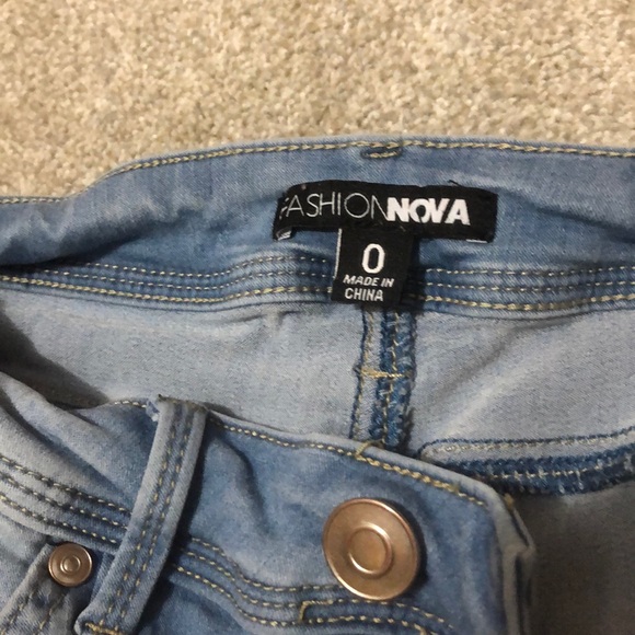 ripped jeggings - Picture 3 of 3